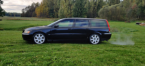 Volvo V70 Summum (10 foto / 12)