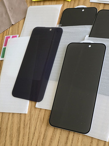 Privacy Tempered Glass Screen Protectors for Iphone 15 pro m (5 foto / 5)