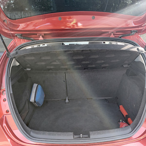 Seat Leon 1.6 75kw 2007 (3 foto / 6)