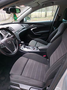 Opel Insignia Sports Tourer Sw 2013 (8 foto / 15)
