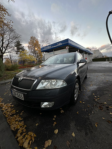 Skoda Octavia 1,6 (6 foto / 12)
