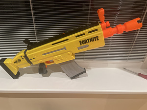 Nerf x Fortnite (1 foto / 5)