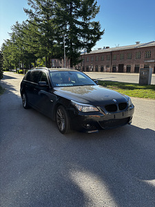 BMW 530d 173kw (2 foto / 8)