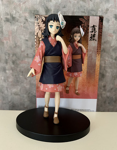 Makomo Demon Slayer figuur (1 foto / 3)