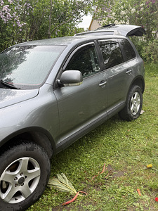 Volkswagen Touareg 2004 (2 foto / 14)