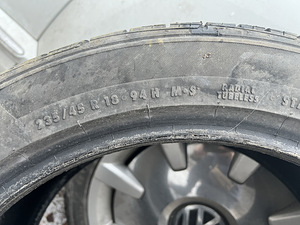 Kõikide hooaegade rehvid R18 235/45 Bridgestone (3 foto / 4)