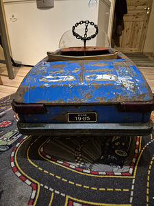 Педальная машина (3 фото из 7)