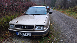 Продается Audi 80 (1 фото из 3)