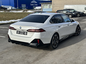 BMW 520d g60 M pakett (12 foto / 14)