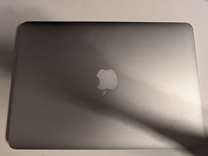 MacBook Pro, начало 2015 (1 фото из 3)