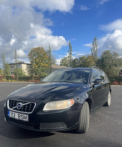 Volvo v70 2012 aasta (4 foto / 9)