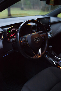 Toyota Corolla TS 1,2 Turbo Multidrive S Activ (6 foto / 10)