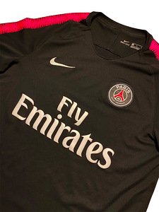 Футбольная форма Nike Paris Saint Germain (2 фото из 6)