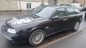 Alfa Romeo 156 SPORTWAGON 1.6 Twin Spark (3 foto / 10)