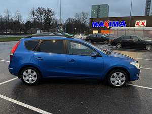 HYUNDAI I30CW 2.0 (3 foto / 12)