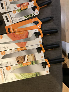 Ножи Fiskars (3 фото из 7)