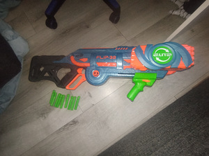 Nerf püstol (2 foto / 3)