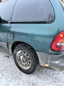 Chrysler Voyager (9 фото из 15)