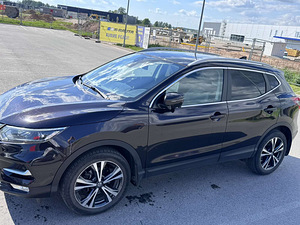 Nissan Qashqai Tekna 1.2 85 kW (5 foto / 13)