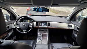 Jaguar XF Portfolio AWD 3.0 V6 Supercharged 250kW (1 foto / 8)