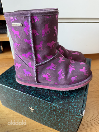 Talvesaapad UGG 32