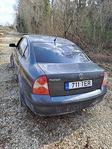Passat 1.9 74kw (6 foto / 8)