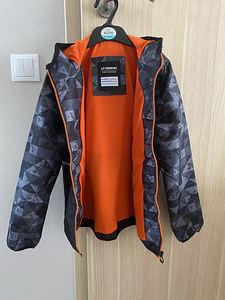Uus k/s tuulekindel jope 134cm-140cm (2 foto / 3)