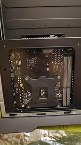 MSI Trident X Custom Компьютер (9 фото из 10)