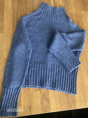 Продам вязаный свитер из 100% мериноса ( hand made)