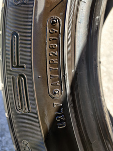 DUNLOP 245/50/R18 (2х 6-7MM, 2х 4,5-5MM) (4 foto / 4)