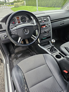 Mercedes benz b200 (11 foto / 13)