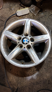 BMW E46 диски (1 фото из 2)