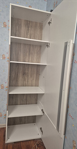 Шкаф (3 фото из 3)