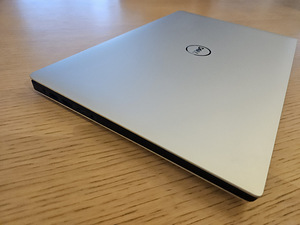 Dell Precision 5540 i9-9880H 32GB RAM 15.6" FHD T2000 GPU (5 foto / 5)