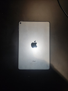 iPad mini 5-го поколения 64GB (5 фото из 7)