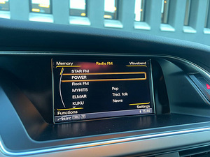 Audi A5 Facelift 2x S-Line 3.0 V6 150kW (15 foto / 15)