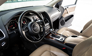 Audi Q7 Facelift 3.0 180kW (8 foto / 14)