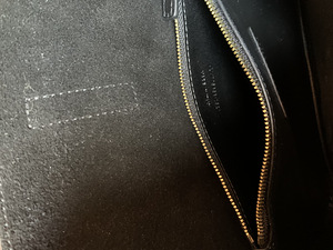 Saint Laurent nahast Le 5 à 7 Supple small käekott (3 foto / 6)