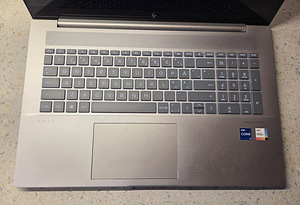 HP Envy Laptop 17-cw0002no, 17,3'', 1 TB, Bang & Olufsen. (4 foto / 5)