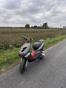 Aprilia sr50 Street (70cc) (4 foto / 5)