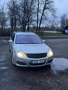 Opel Vectra 1.9 110kw 6-manu (4 foto / 10)