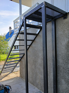 Metallkonstruktsioonide valmistamine tellimisel Narvas (3 foto / 10)