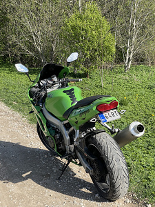 Продается Kawasaki zx-6r (3 фото из 7)