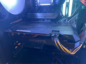Gigabyte RTX 2060 6GB (1 фото из 1)