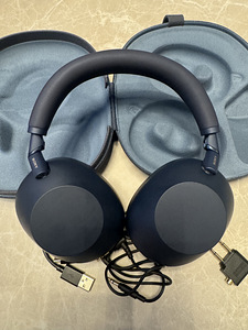 Sony WH-1000XM6 - Midnight blue. (5 foto / 9)