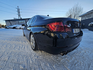 BMW F10 530. 2011 (5 foto / 13)