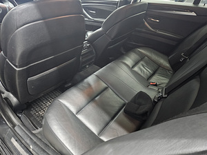 BMW F10 530. 2011 (10 foto / 13)