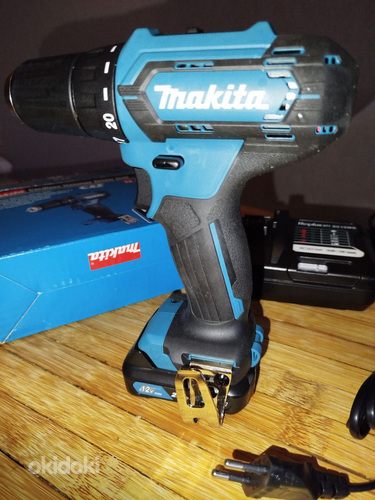 Аку-дрель Makita DF333D+аку 2.0 ч.+ зарядка, всё новое.