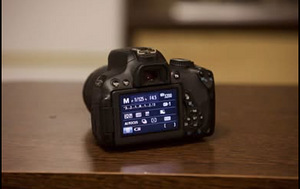 Canon 650D (2 foto / 3)