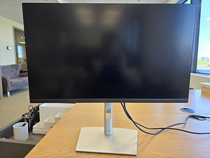 DELL P2723DE - GARANTII 6 KUUD (2 foto / 4)